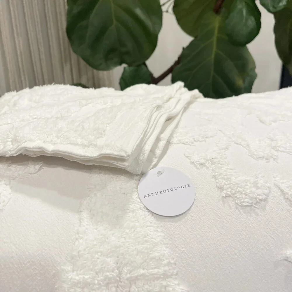NEW Anthro White Queen / King Boho Chenille Damask Comforter Bedspread Sham Set